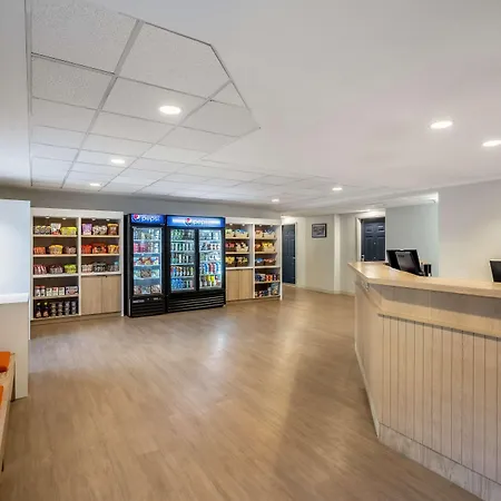 Sonesta Simply Suites Jersey City-3