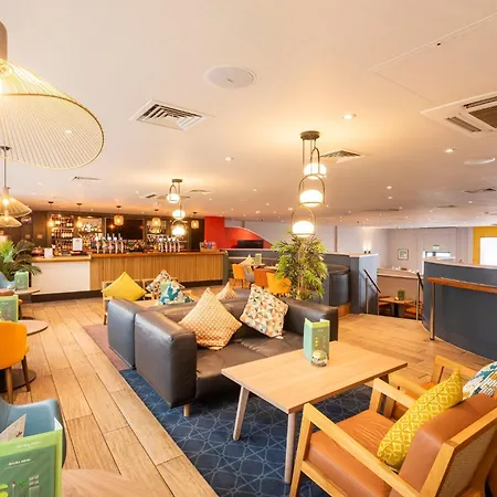 Holiday Inn Cardiff City Centre By Ihg-2