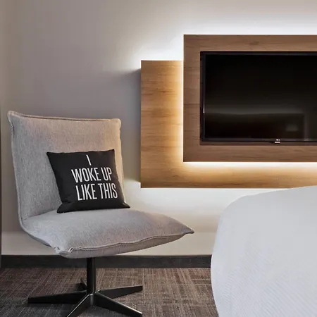 Moxy Berlin Humboldthain Park-2