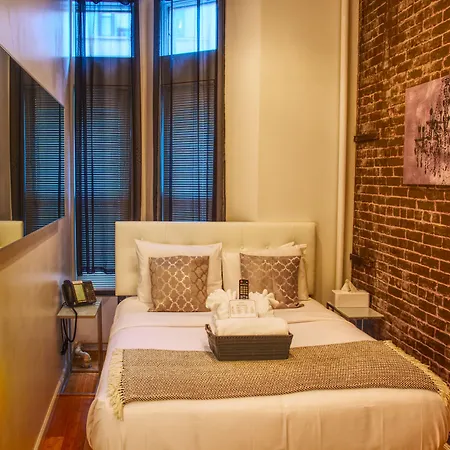 Chelsea Inn (Adults Only)-3