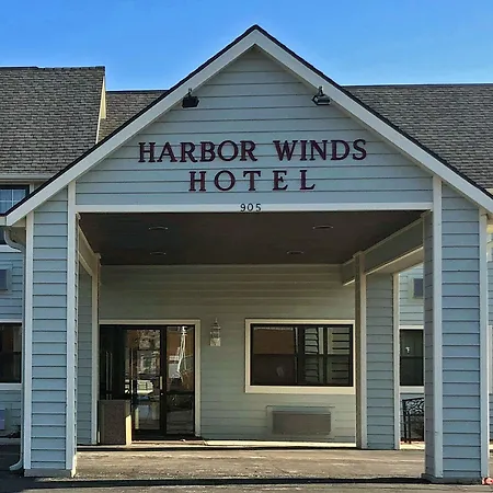 Harbor Winds Hotel (Adults Only)-3