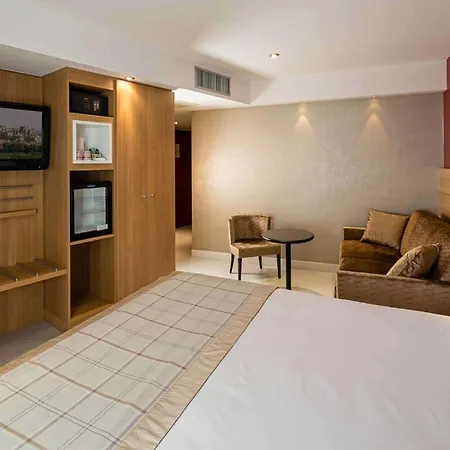 Best Western Plus Le Lavarin Avignon-3