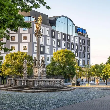 Park Inn By Radisson Danube Bratislava-3