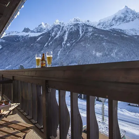 La Chaumiere Mountain Lodge-3
