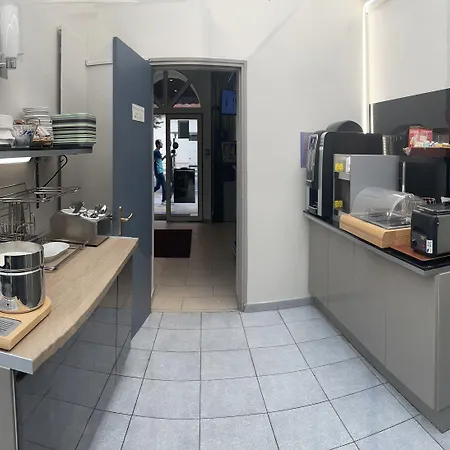 Hotel Lilas Gambetta-2