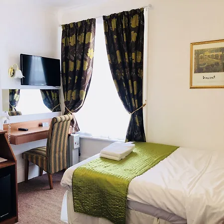 Ilfracombe House Hotel - Near Cliffs Pavilion-2