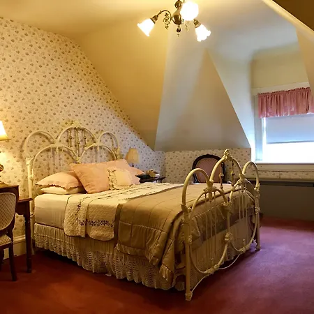 The Redstone Inn And Suites-2