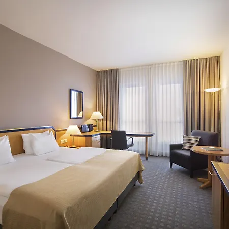 Hi Hotel International Hamburg-3