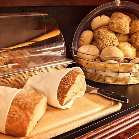 Boutique Hotel Chariot - Amsterdam Schiphol Airport-2