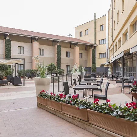 B&B Hotel Roma Tuscolana San Giovanni-2