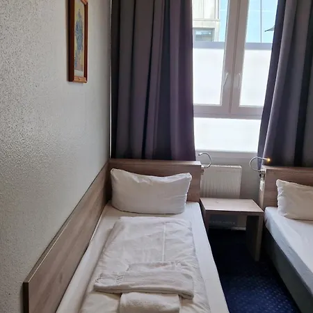 Hotel Mercedes/Centrum-2