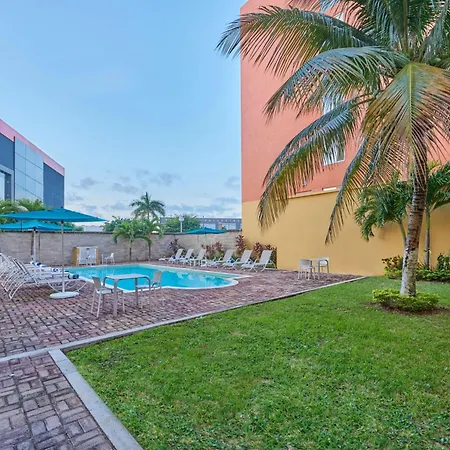 City Express By Marriott Cancun-2