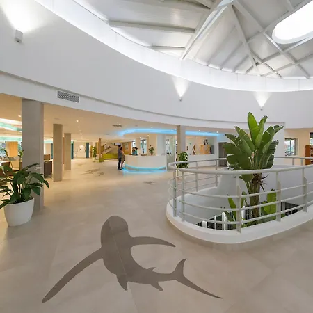 Marvell Club Hotel & Apartments-3
