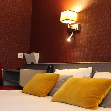Hotel Crocus Caen Memorial-3