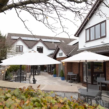 Rufford Arms Hotel-3