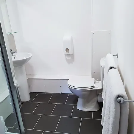 The Dorchester Hotel & Serviced Apartments Free Parking-3