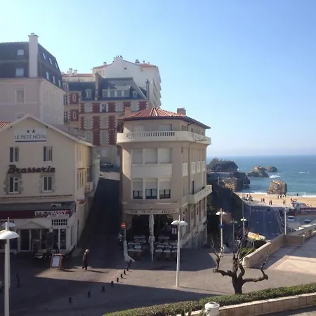 Le Petit Hôtel-3