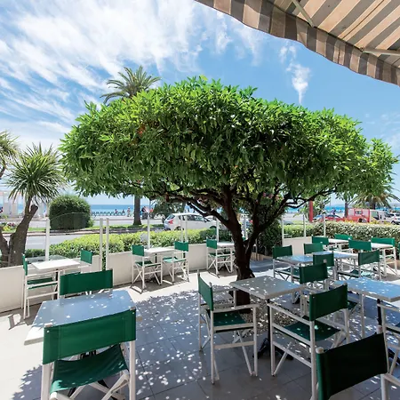 Hotel Le Royal Promenade Des Anglais-3