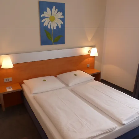 Ghotel Hotel & Living Muenchen-City-2