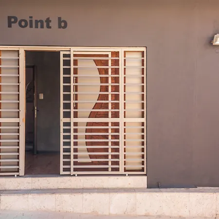 Point B Guest House-3