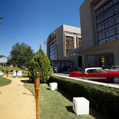 Hilton Madrid Airport-2