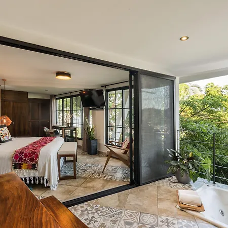 Casa Cupula Lgbt Luxury Resort-3