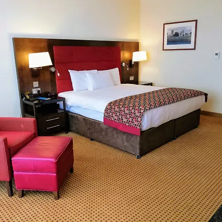 Pillo Hotel Ashbourne Leisure Club&Spa-3