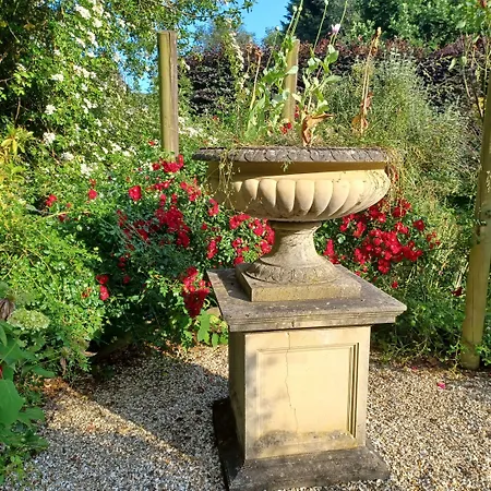 Rookwood Farmhouse B&B-3