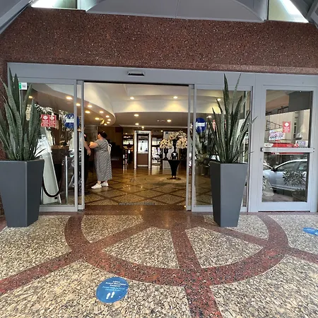 All Seasons Hotel-2