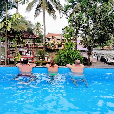 The Lake Paradise Boutique Resort-3