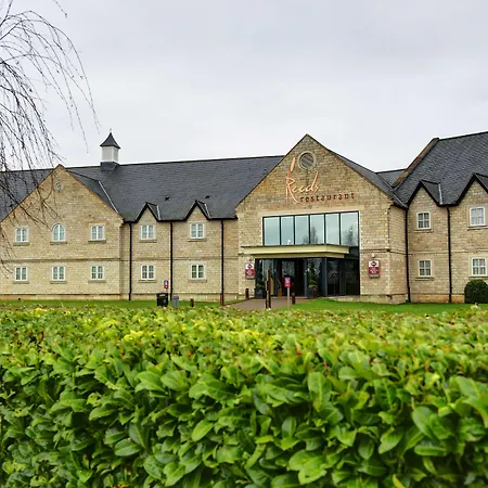 Best Western Plus Pastures Hotel-3