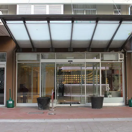 The Luxury Hotel-2