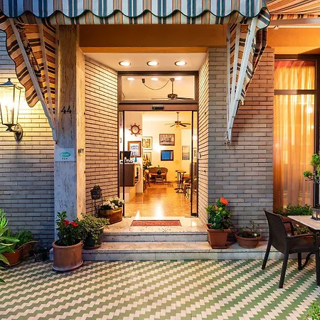 Hotel Rivamare-3