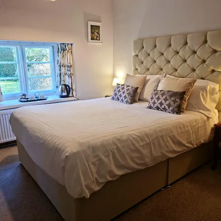 Collaven Manor-3