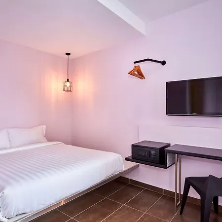 Ibis Budget Singapore Vanda-3