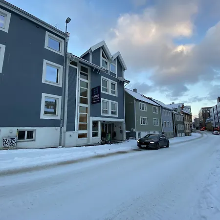Enter Viking Hotel-2