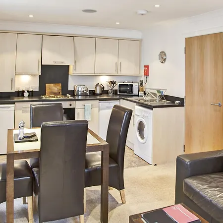 Fountain Court Apartments - Grove Executive-2