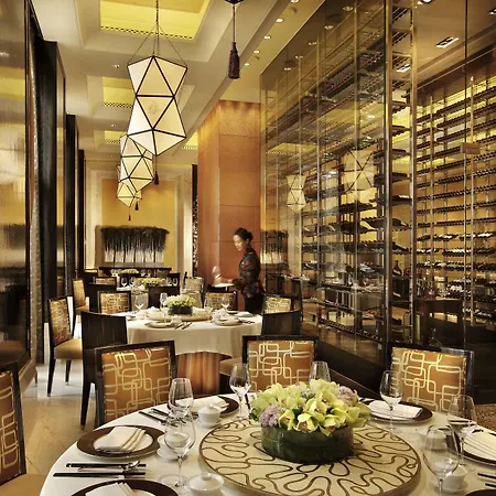 Four Seasons Hotel Macao-2