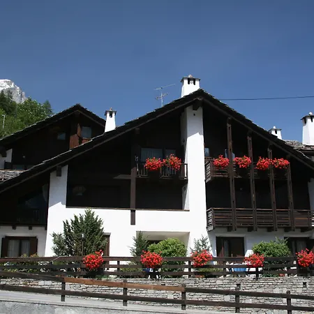 Hotel Pilier D'Angle & Wellness-3