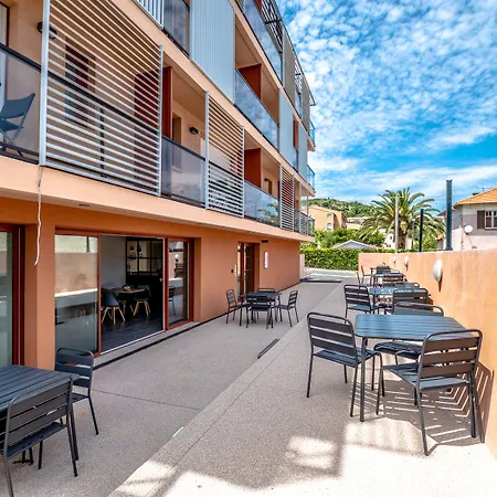 Sure Hotel By Best Western Saint-Raphael Le Dramont-2