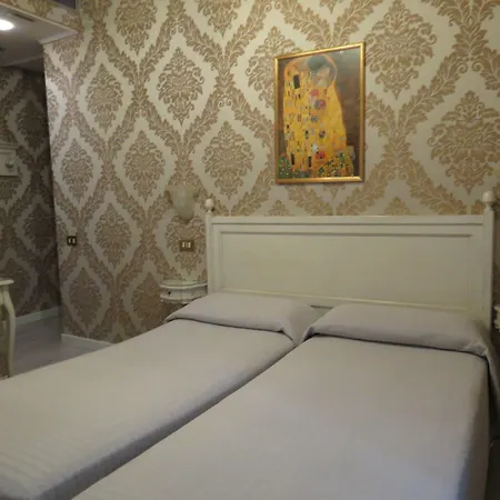 Hotel Bridge-3