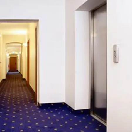 Hotel Atrium Charlottenburg-3