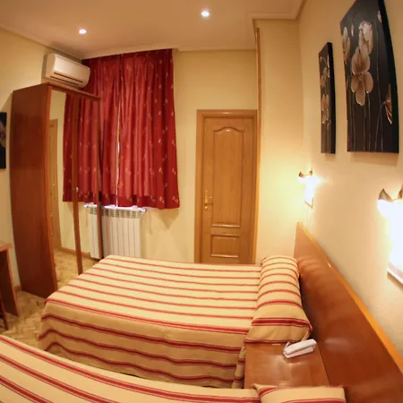Hostal Atocha Almudena Martin-2