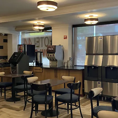 Ramada By Wyndham New York Times Square West-2