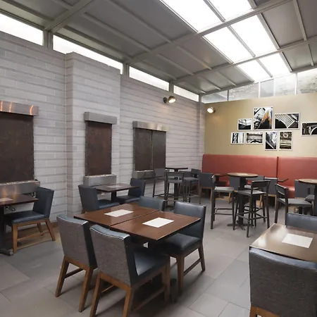 Fairfield Inn & Suites By Marriott New York Manhattan/Fifth Avenue-2