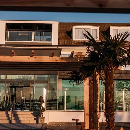 Brisbane House Hotel-3