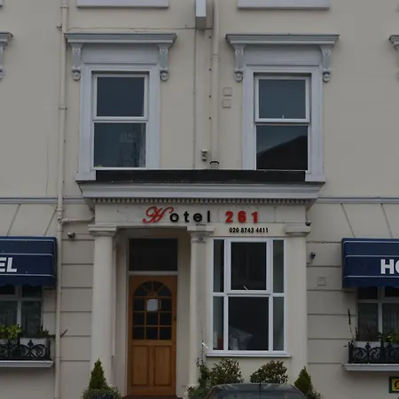Hotel 261-3