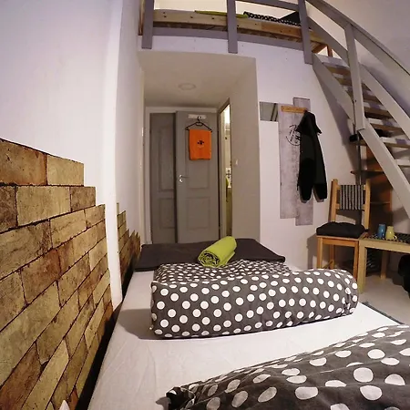 Friends Hostel & Apartments-2