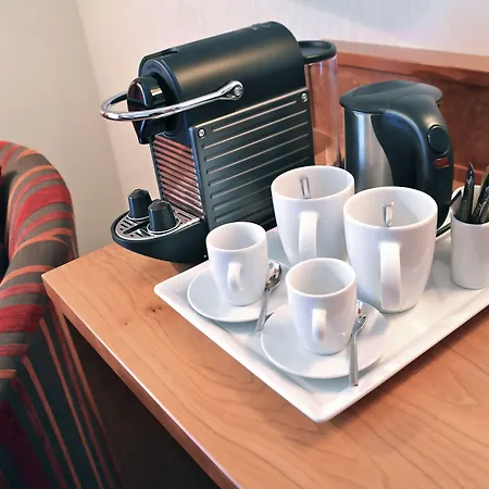 ADELANTE Boutique Hotel-3