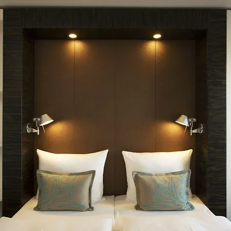Motel One Berlin-Spittelmarkt-3